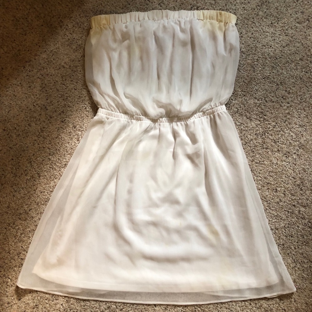 Strapless dress